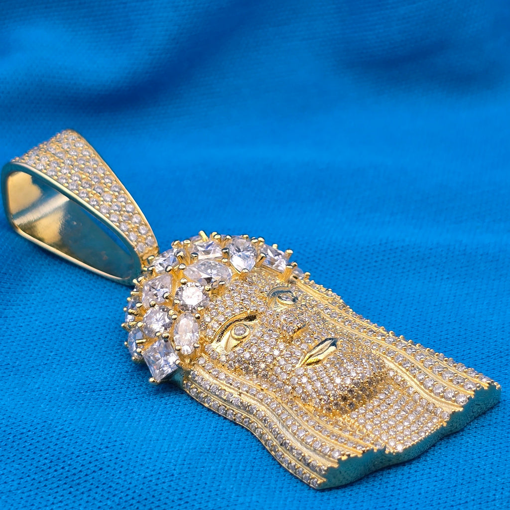House of Moissanite