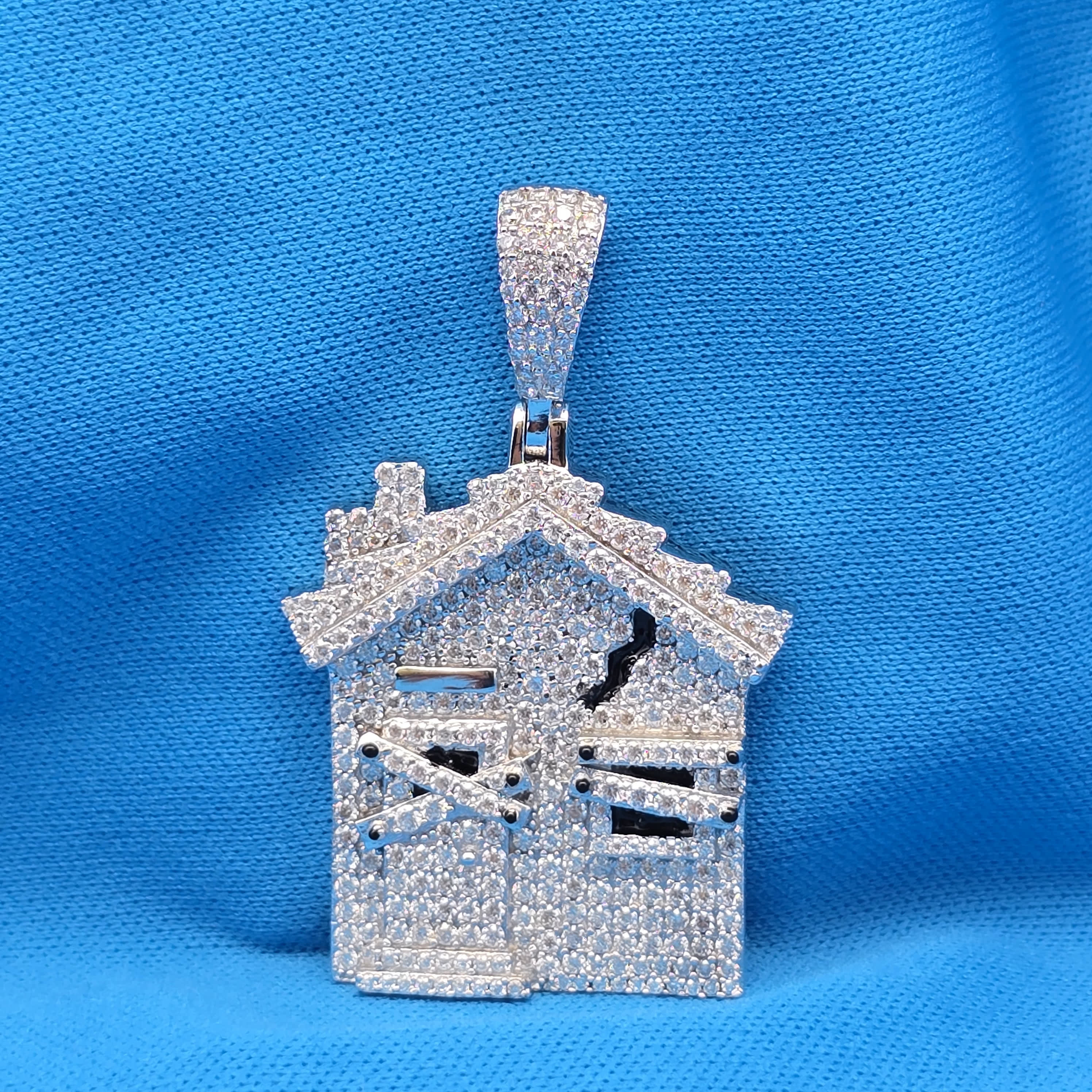 Moissanite 3.00 ctw Trap House Pendant