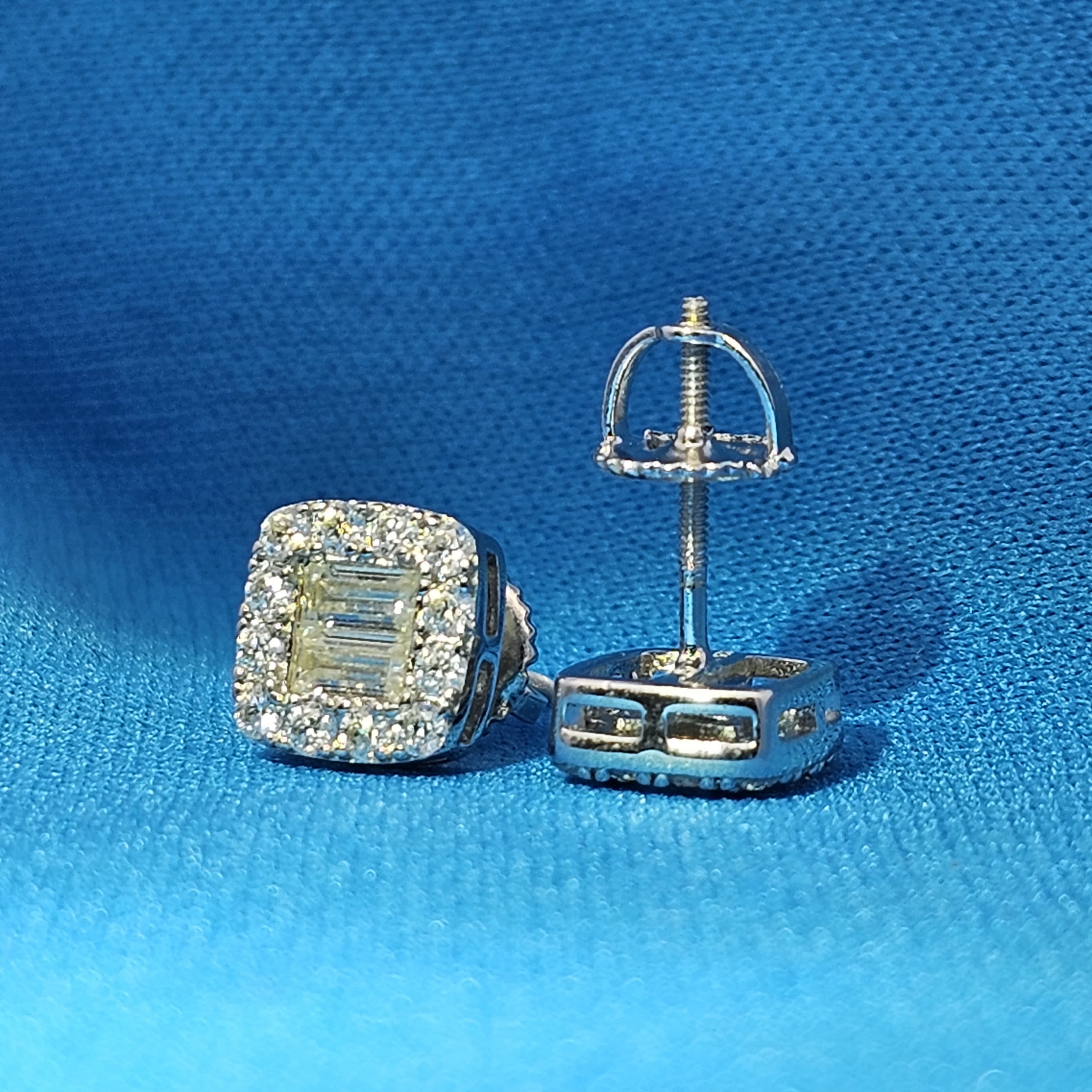 Moissanite 0.93 ctw Square Earrings