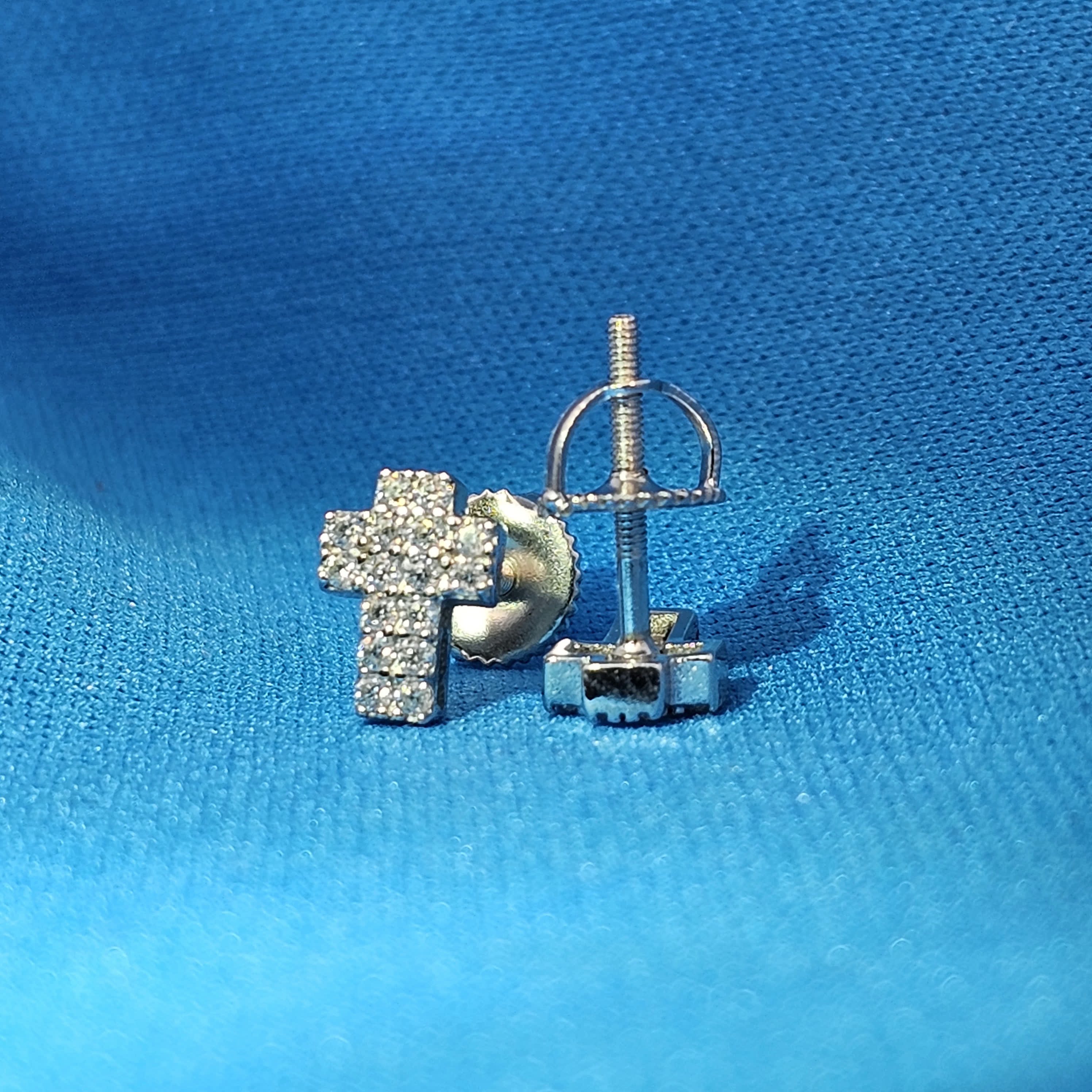 Moissanite. 0.32 ctw Cross Earrings