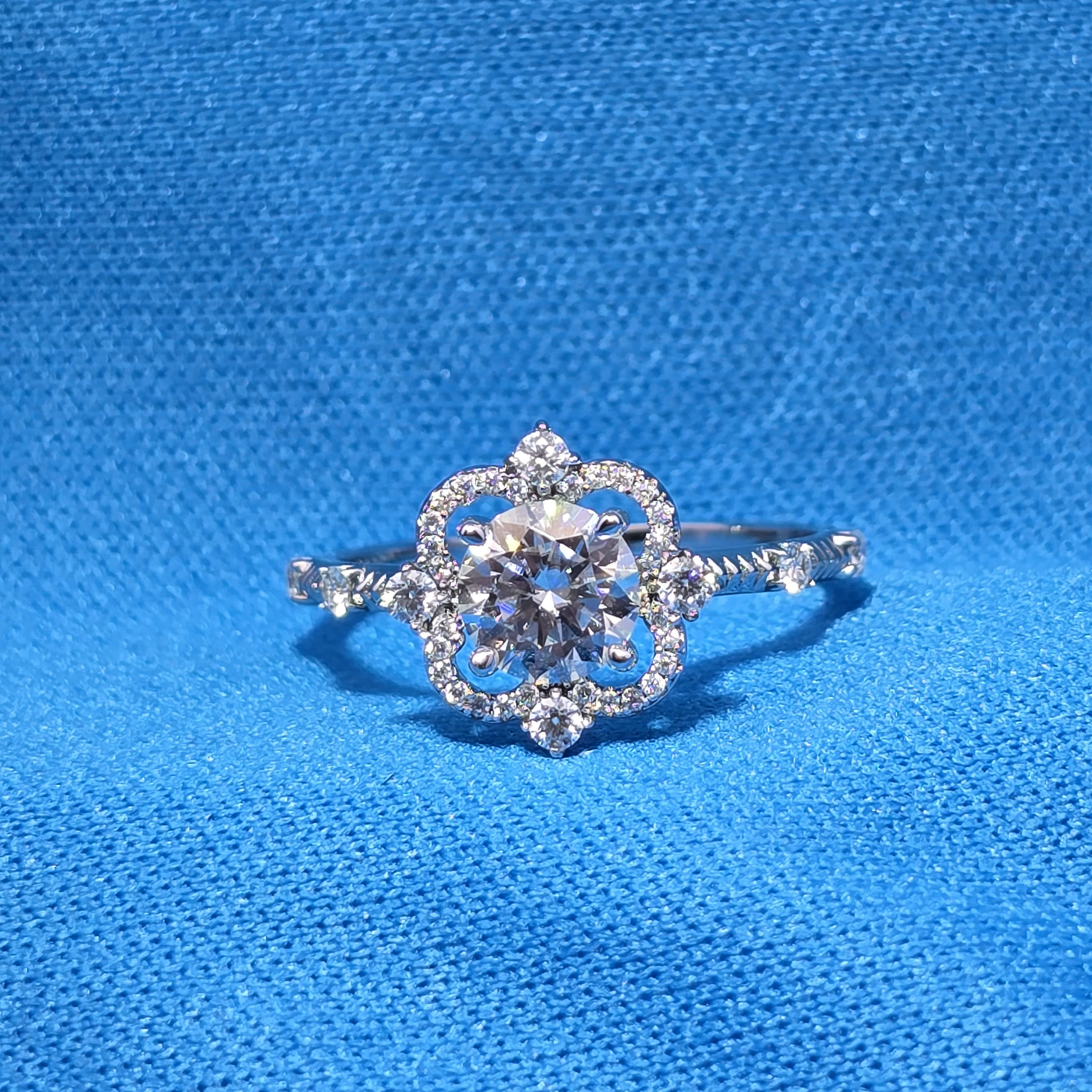 Moissanite 1.50 ctw Heart Shape Ring