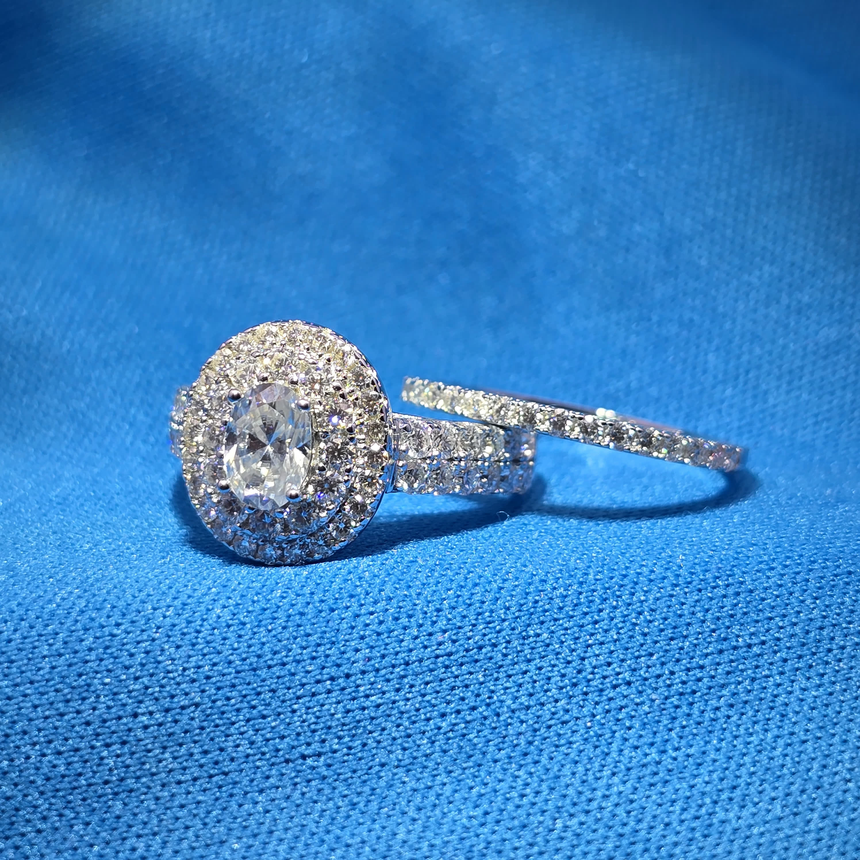 Moissanite 1.81 ctw Circle Ring