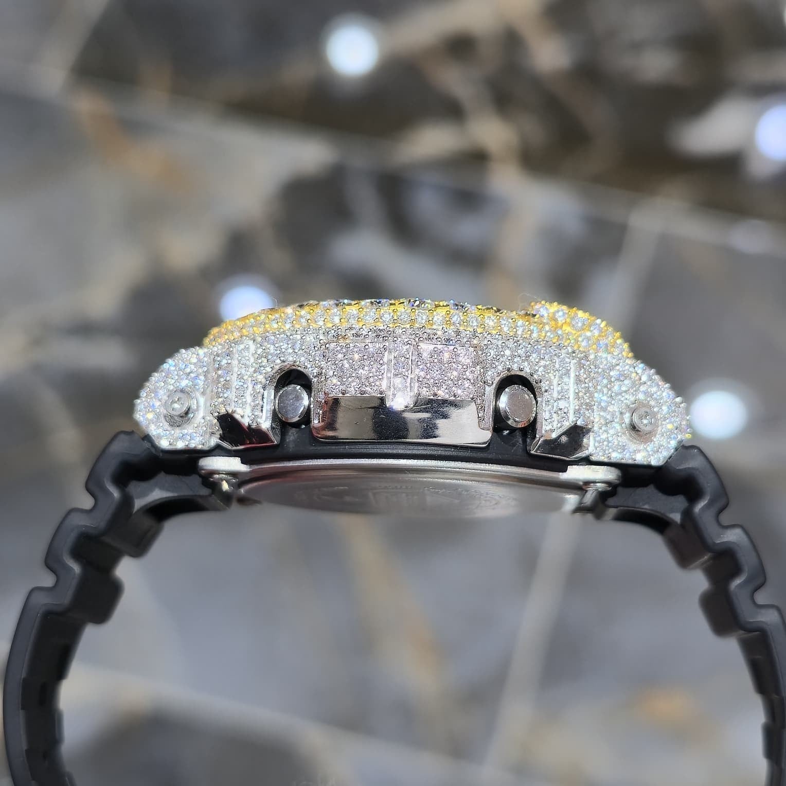 Moissanite Fully Iced Out G-SHOCK DW-6900U – VVS D Color, | Big Pointers
