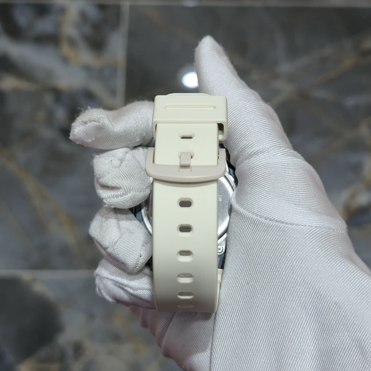 BLACK MOISSANITE Iced Out G-SHOCK GA2100 “Casioak” – Off-White Dial | Cream Band