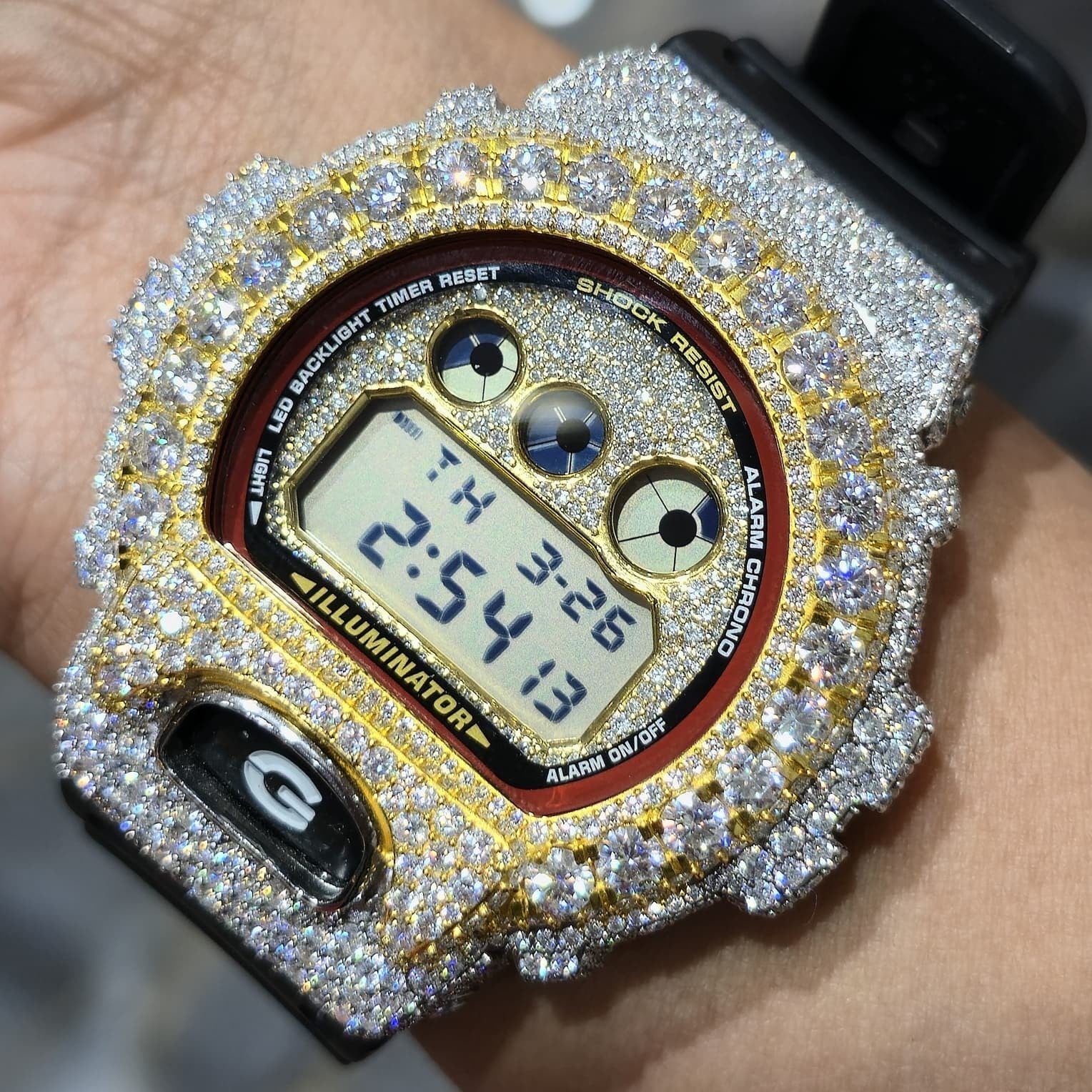Moissanite Fully Iced Out G-SHOCK DW-6900U – VVS D Color, | Big Pointers
