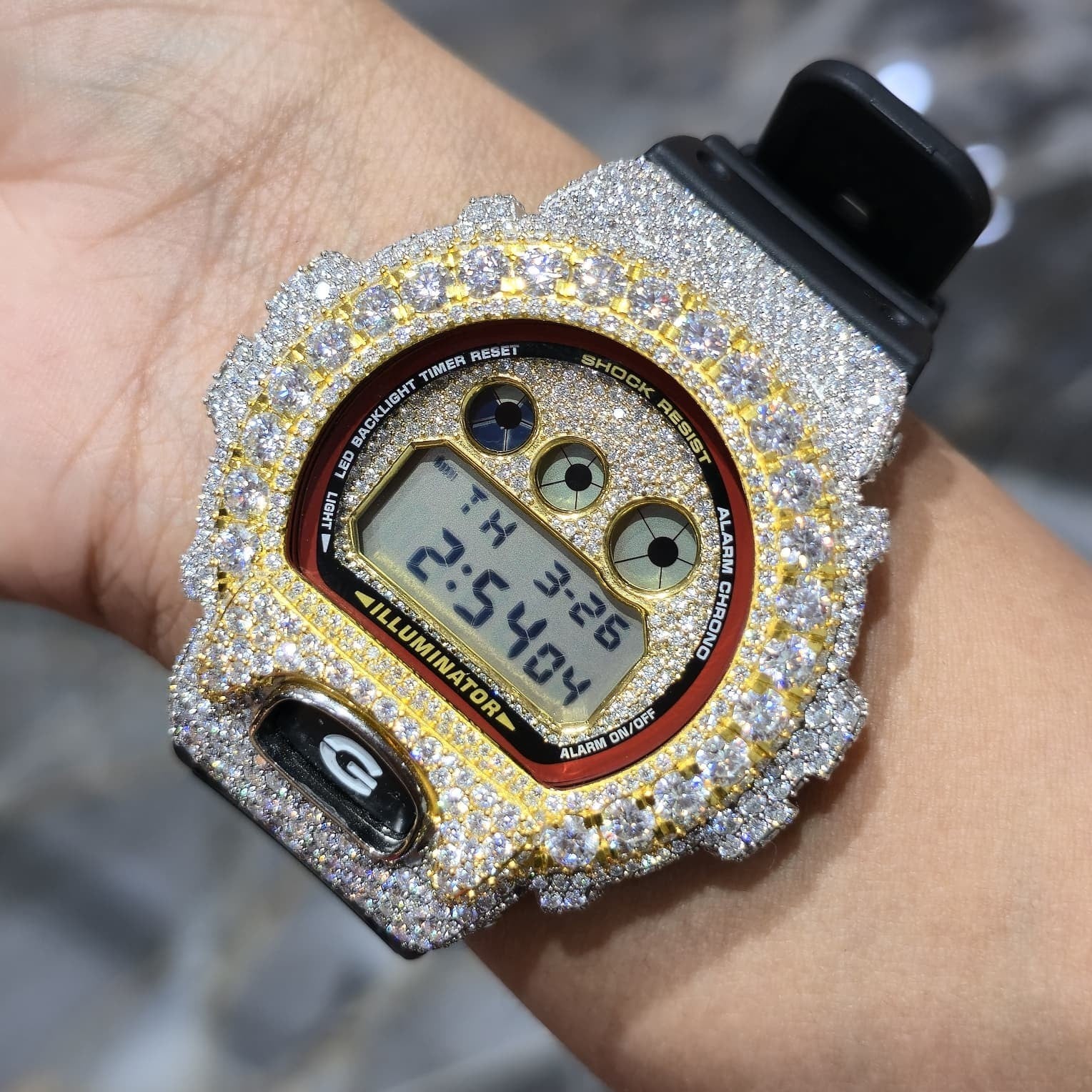 Moissanite Fully Iced Out G-SHOCK DW-6900U – VVS D Color, | Big Pointers
