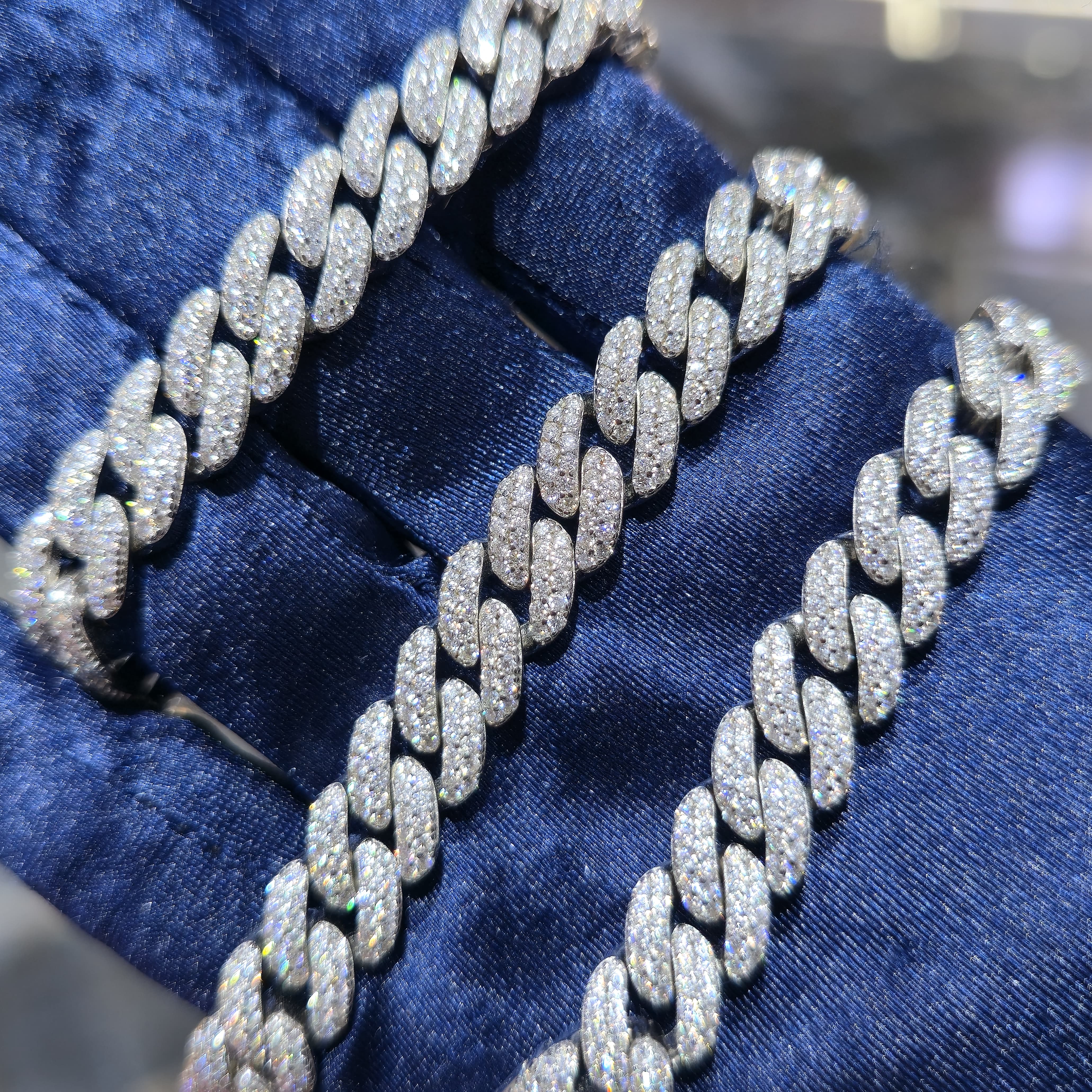 Moissanite Solid Cuban Link Chain | 9mm | Silver, Gold & Rose Gold