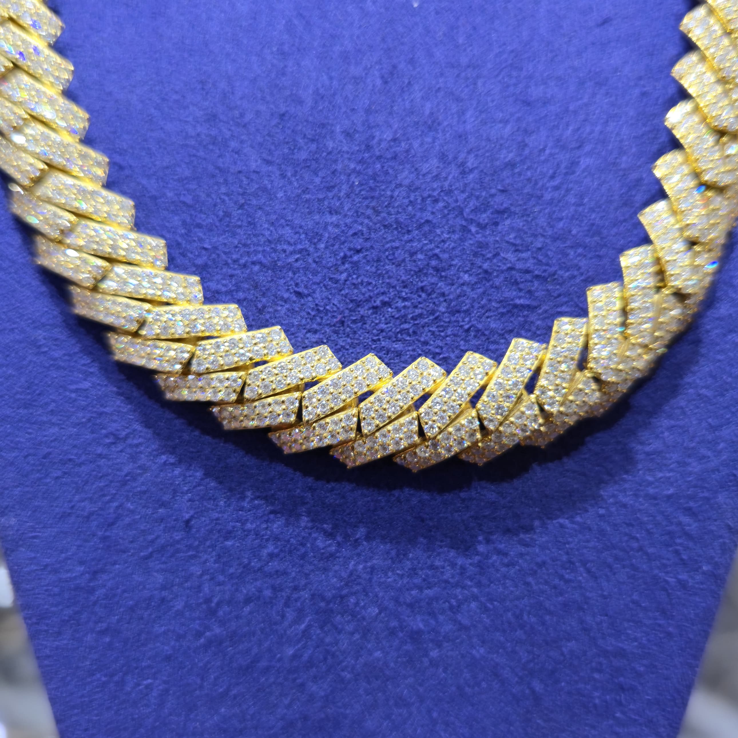 Moissanite Cuban Link Chain | 12mm Close Links | Silver, Gold & Rose Gold