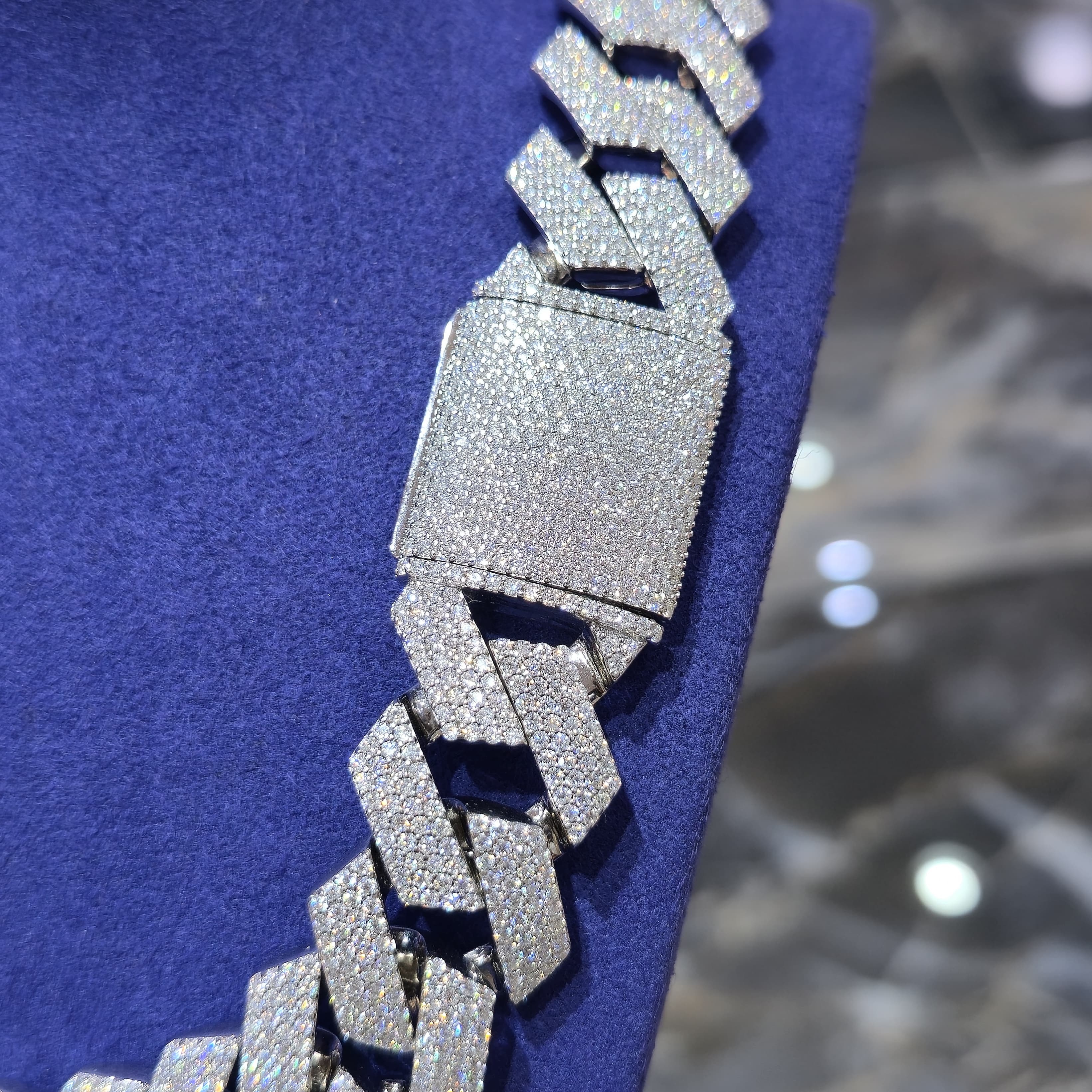 Moissanite Miami Cuban Prong Link Chain | 22mm | Silver, Gold & Rose Gold
