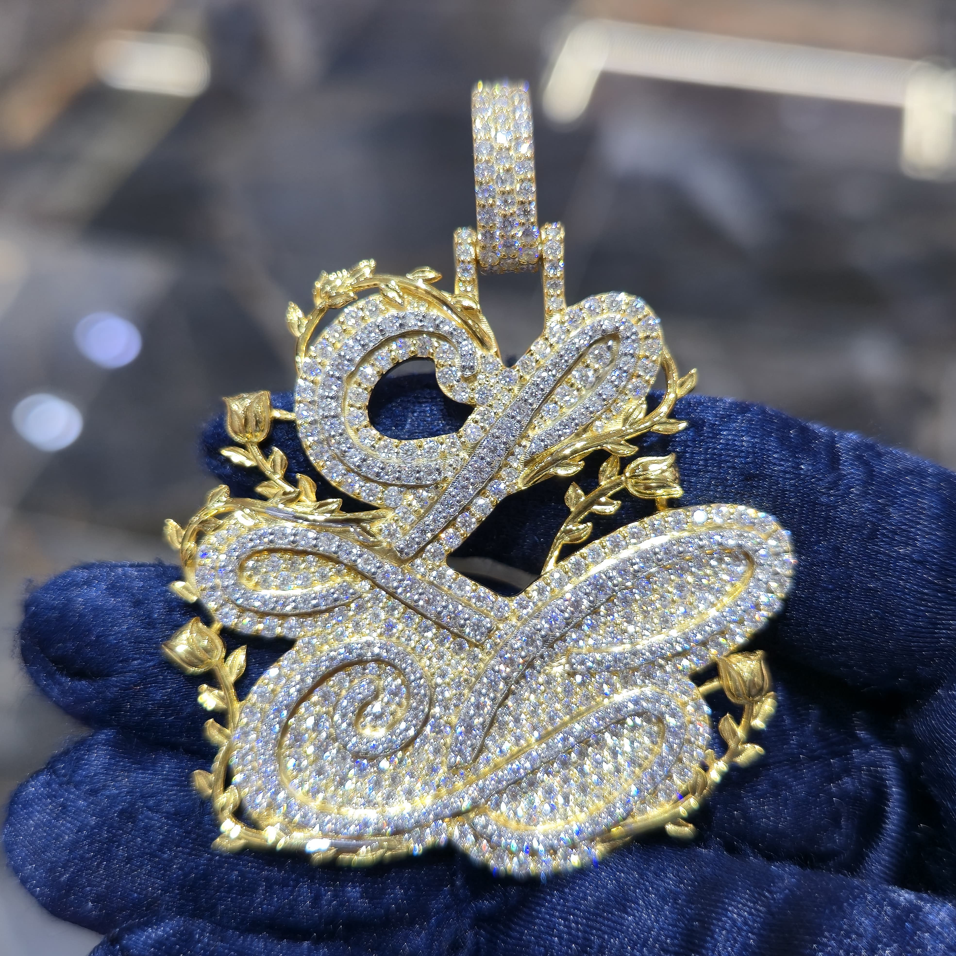 VVS Custom Pendent & Chain 2