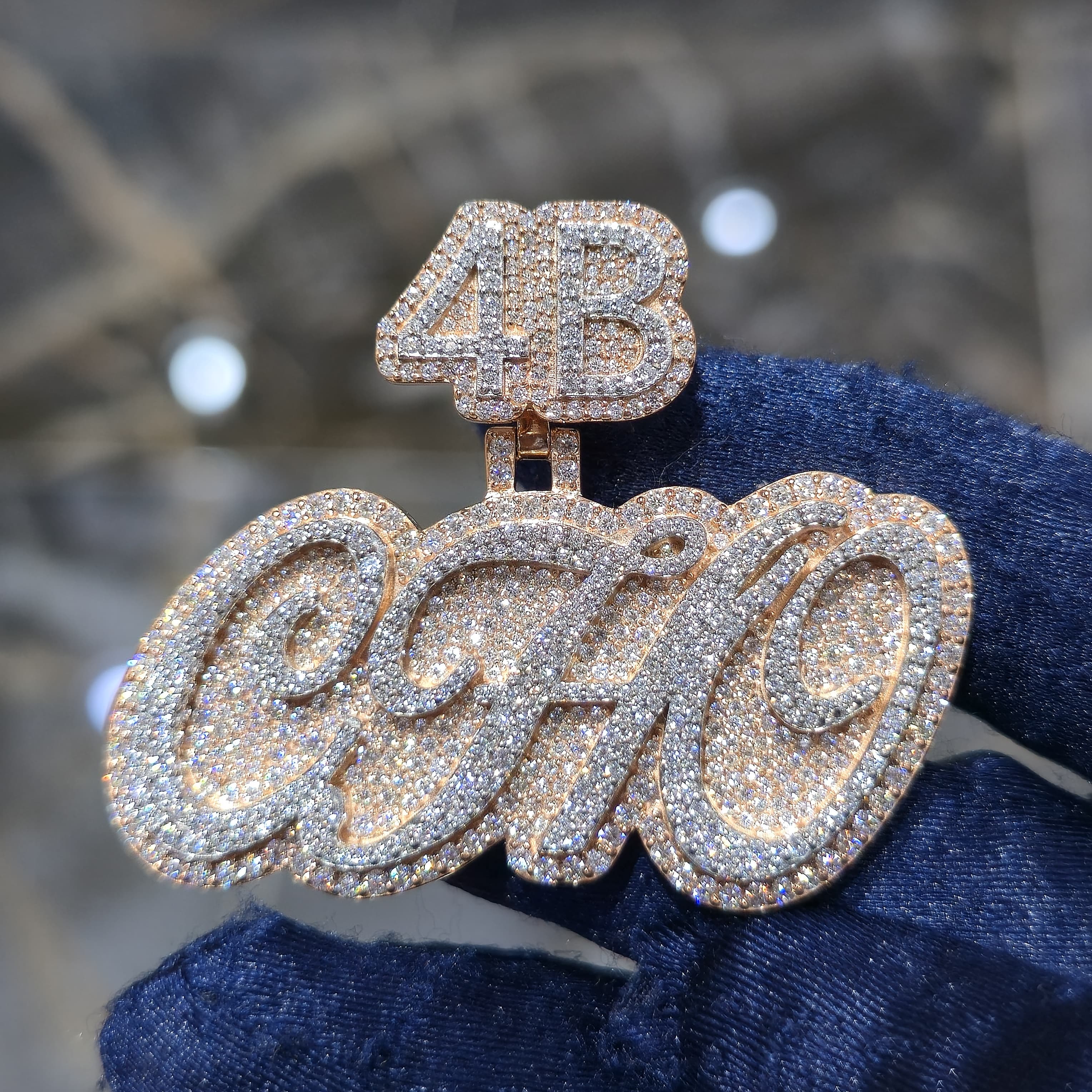 VVS Custom Pendent & Chain 1