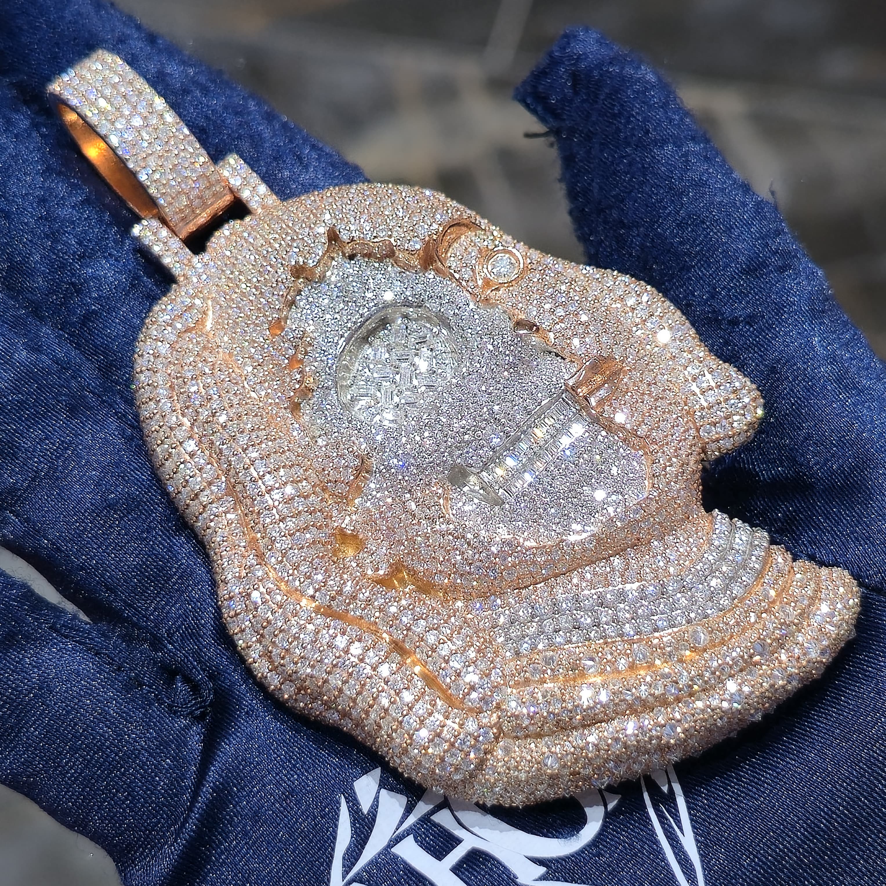 VVS Custom Pendent & Chain 4