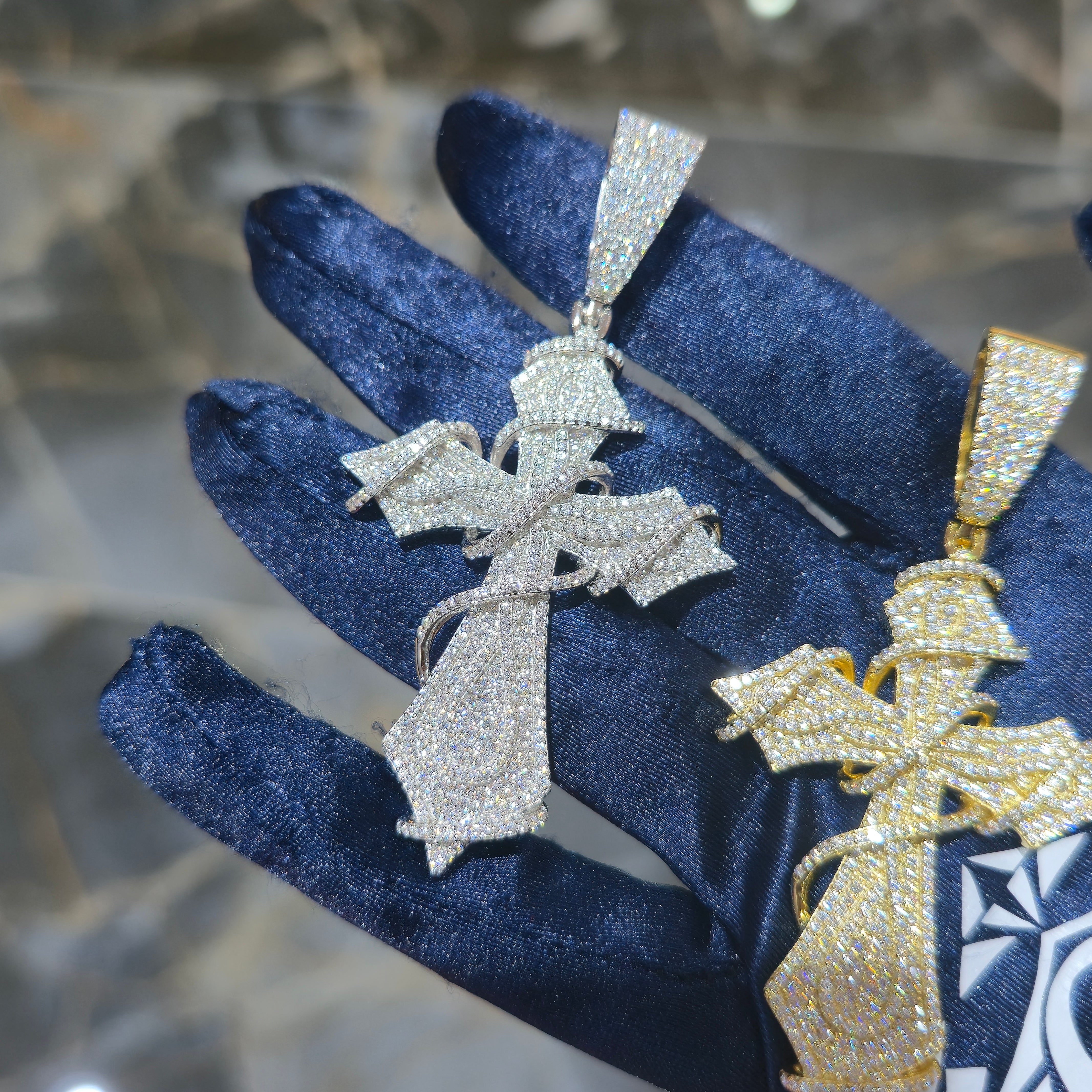 Moissanite Thorns Cross Pendant – 925 Sterling Silver | 3.50 CTW | Silver, Gold & Rose Gold