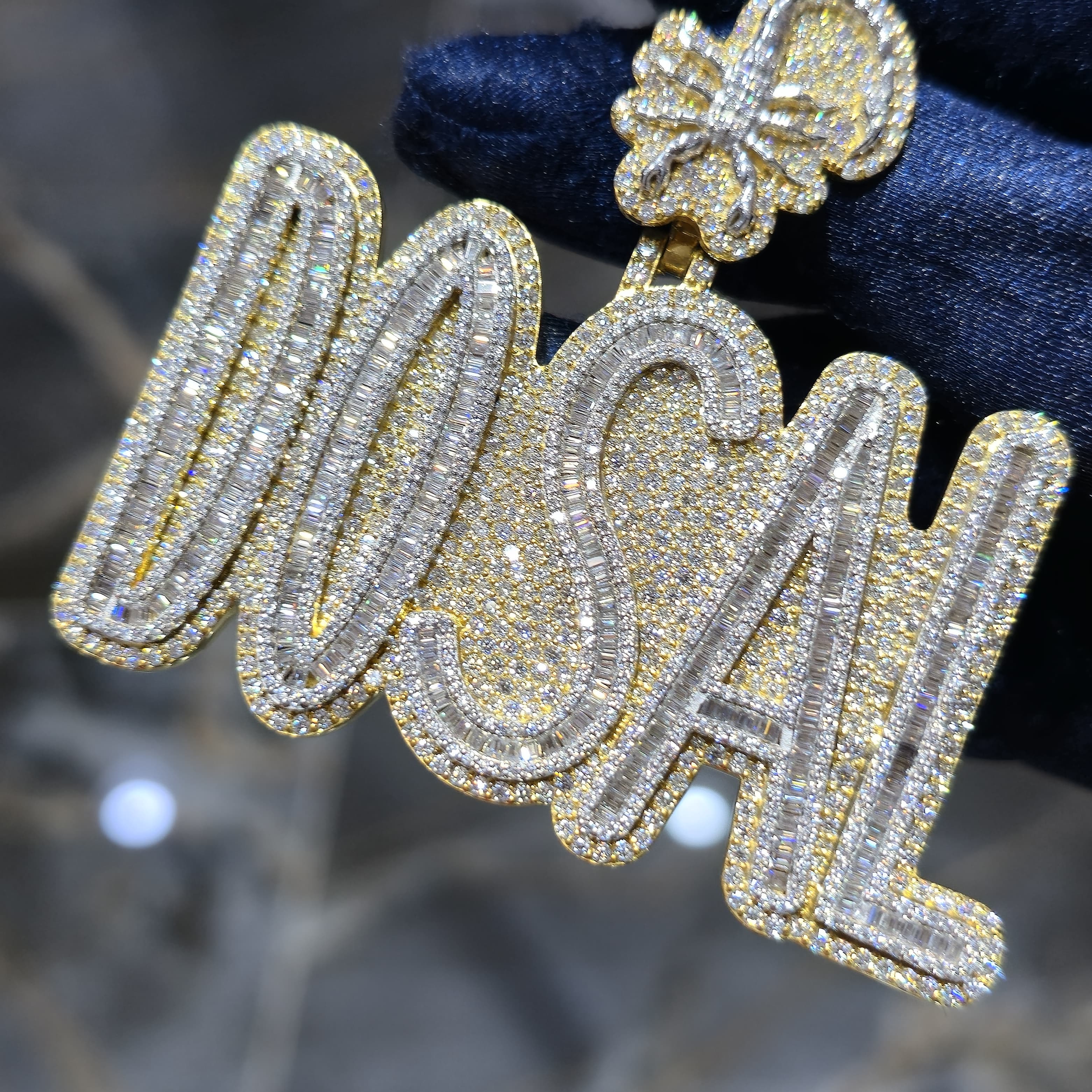 Custom dosal