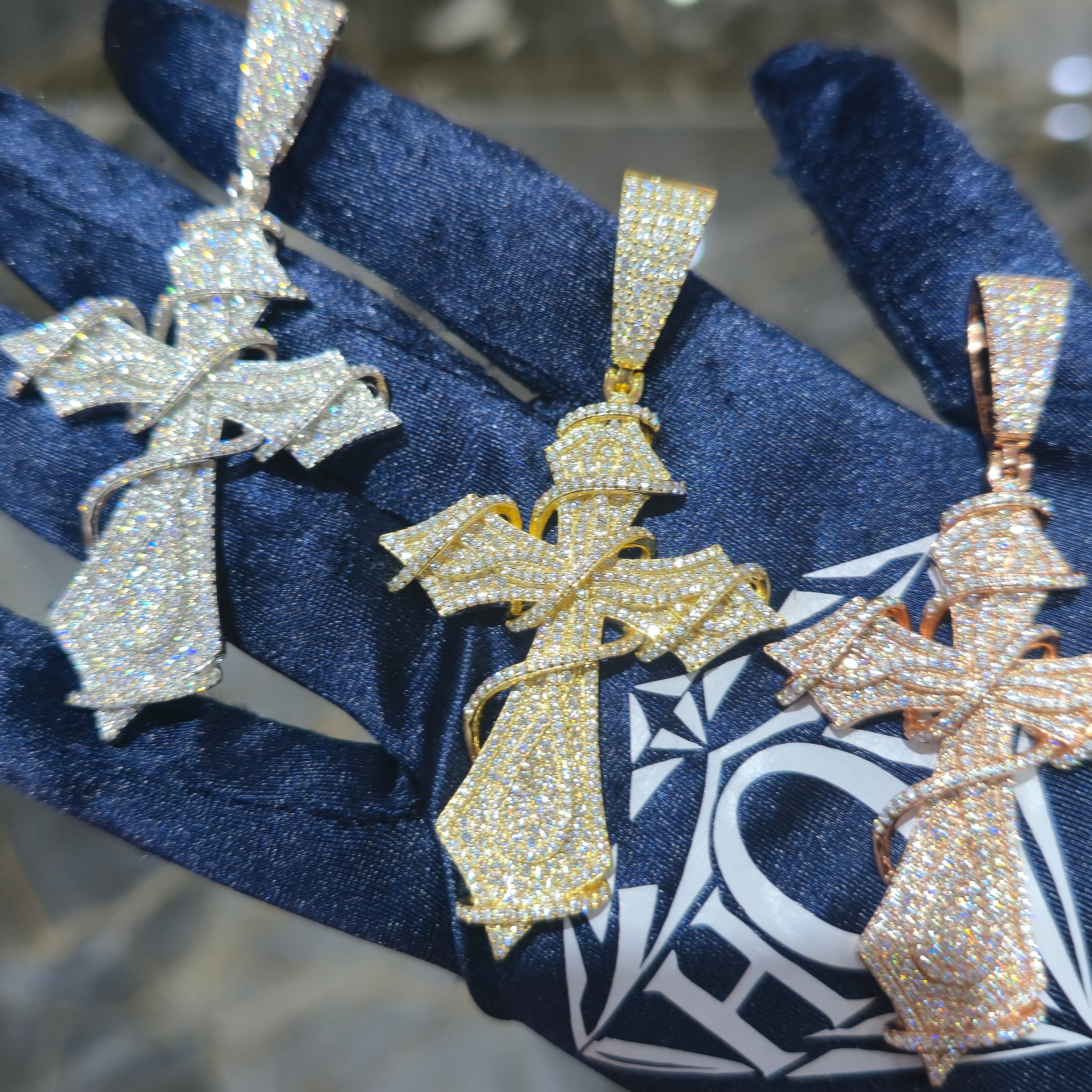 Moissanite Thorns Cross Pendant – 925 Sterling Silver | 3.50 CTW | Silver, Gold & Rose Gold