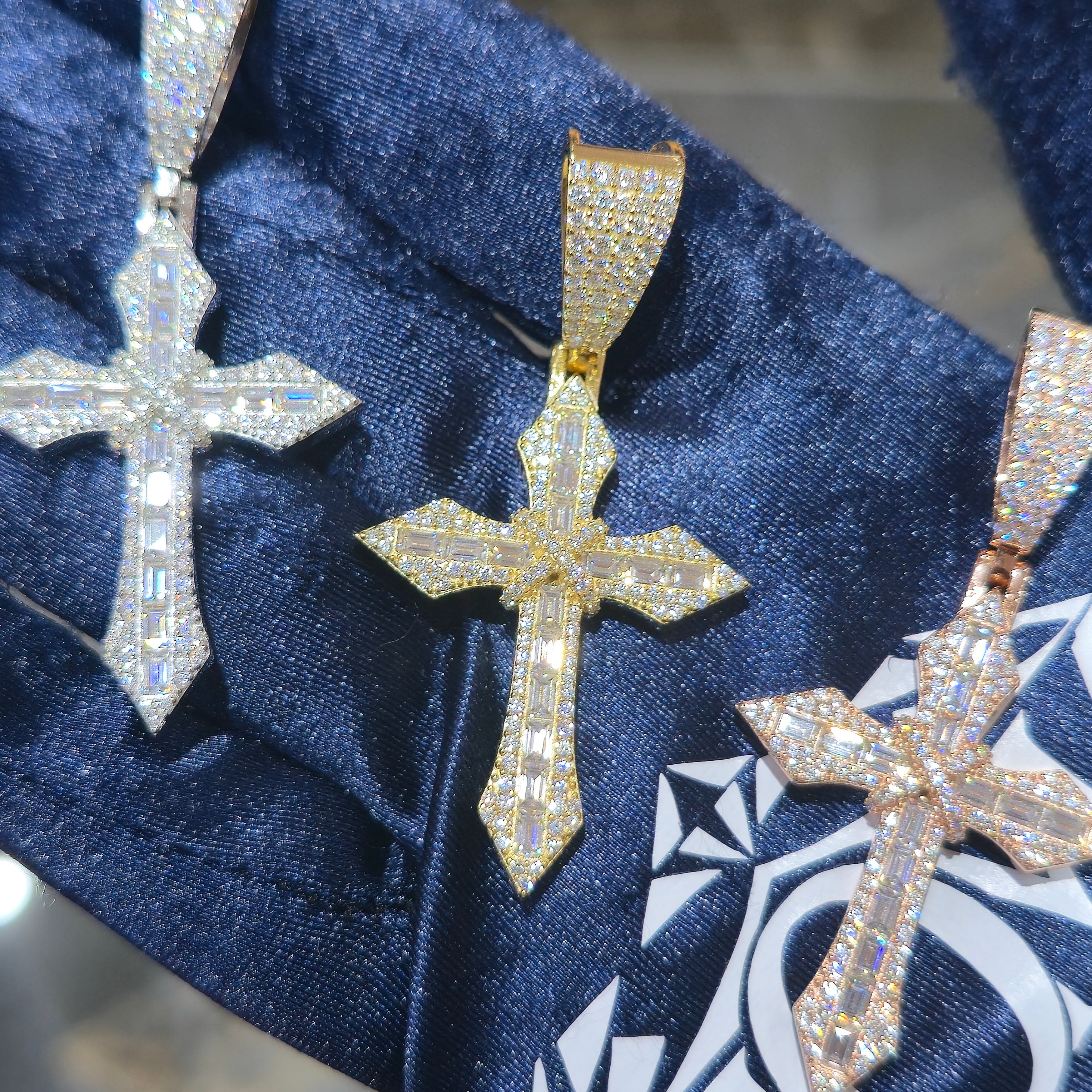 Moissanite Faith Cross Pendant – 925 Sterling Silver | 3.50 CTW | Silver, Gold & Rose Gold