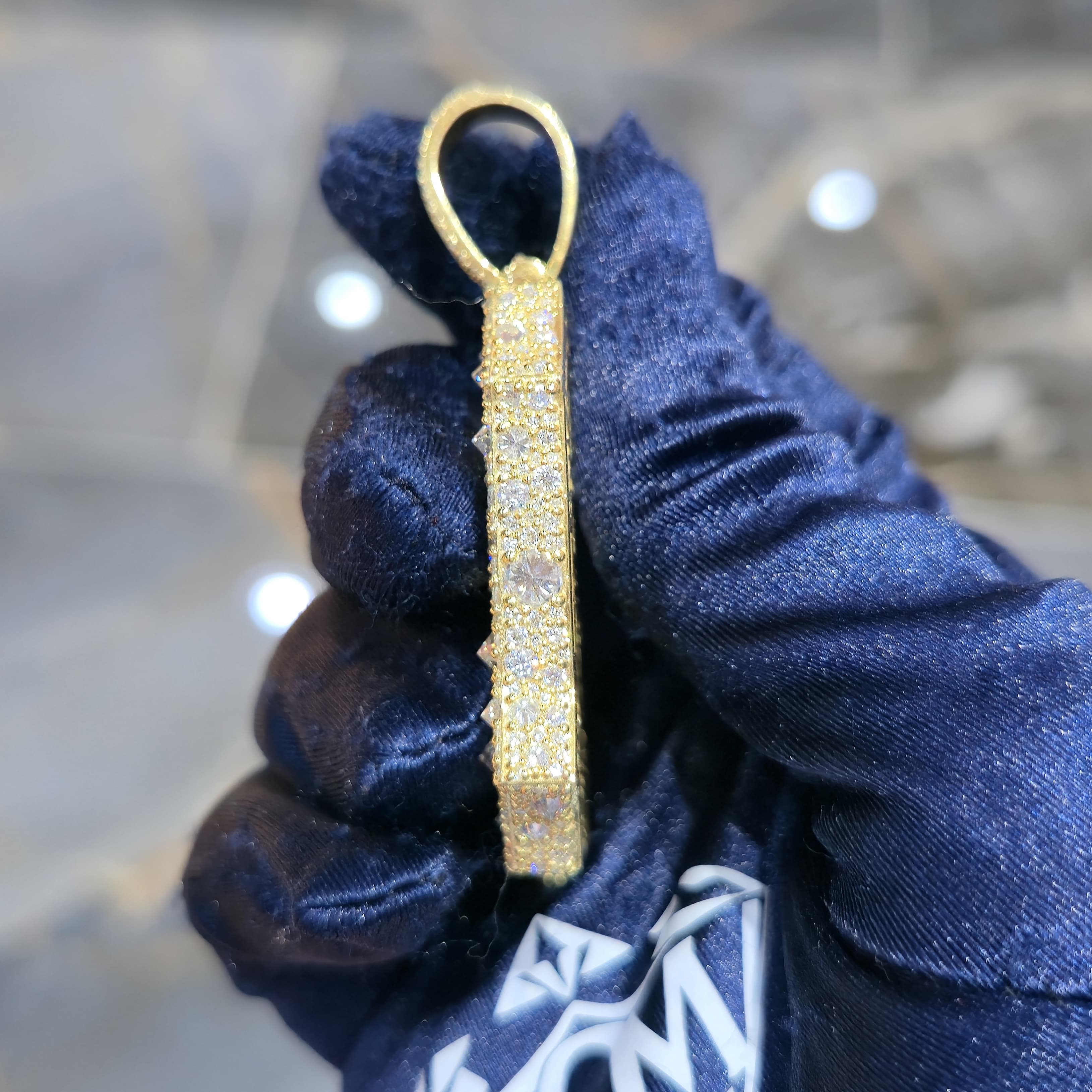 VVS Custom Pendnet & Chain 5