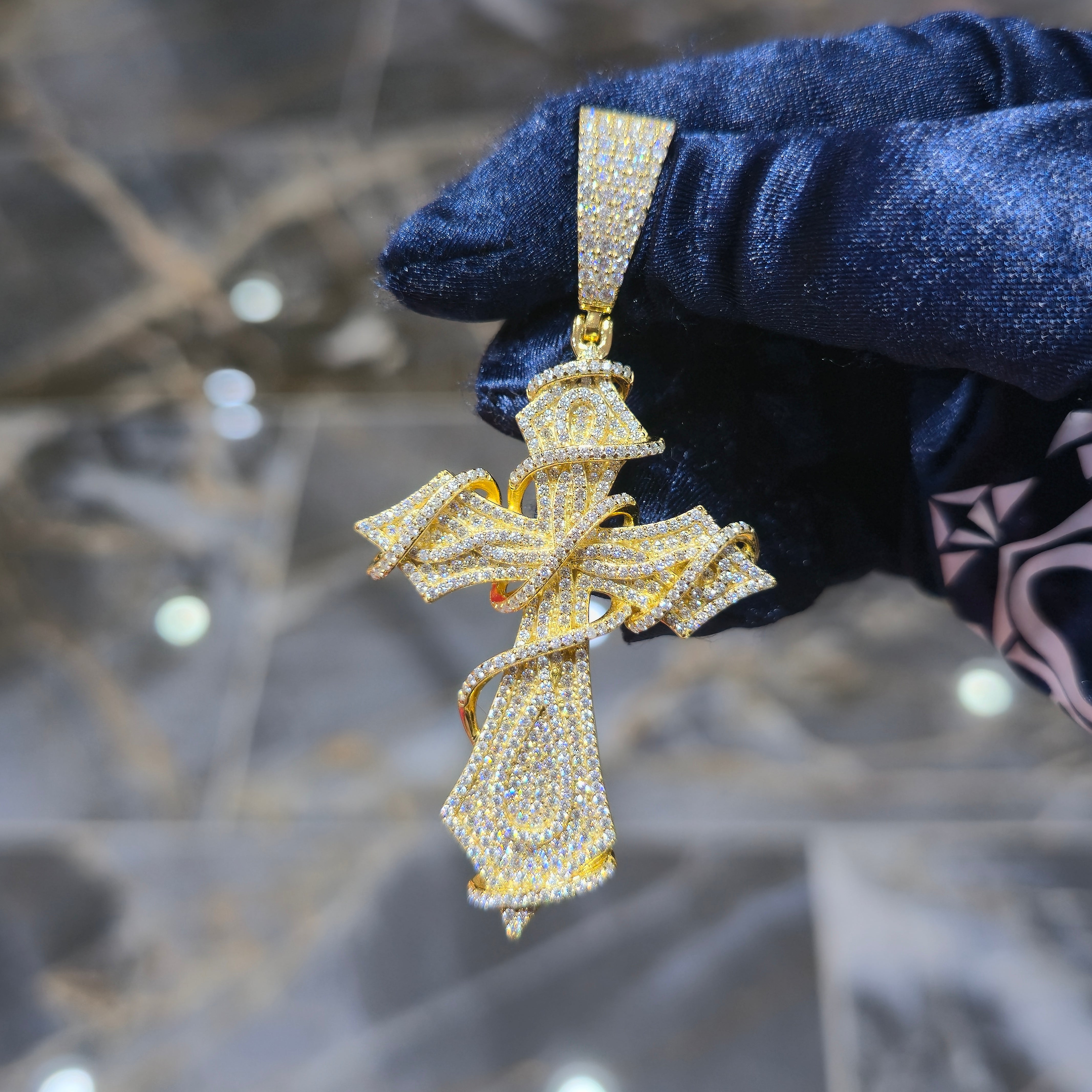 Moissanite Thorns Cross Pendant – 925 Sterling Silver | 3.50 CTW | Silver, Gold & Rose Gold