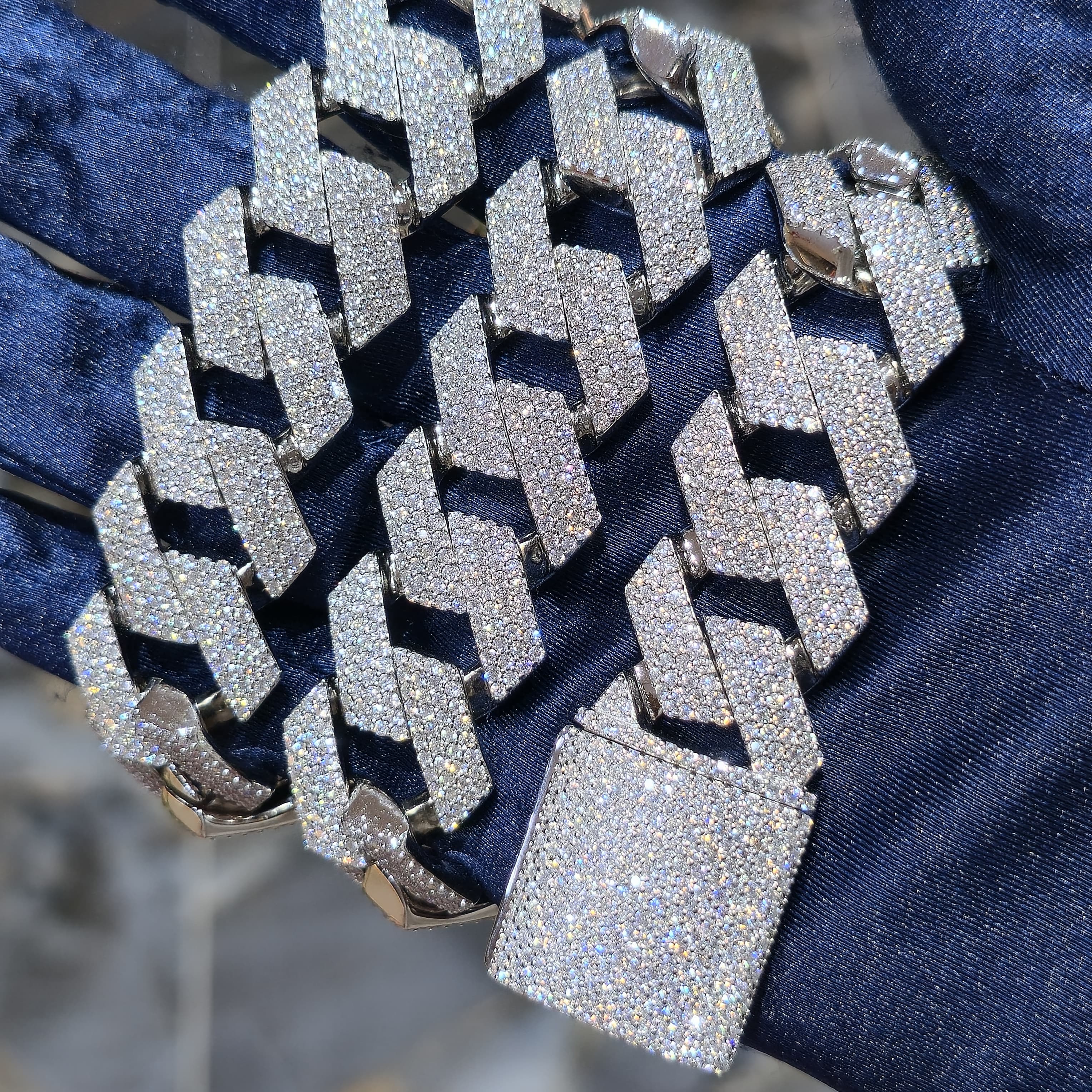 Moissanite Miami Cuban Prong Link Chain | 22mm | Silver, Gold & Rose Gold