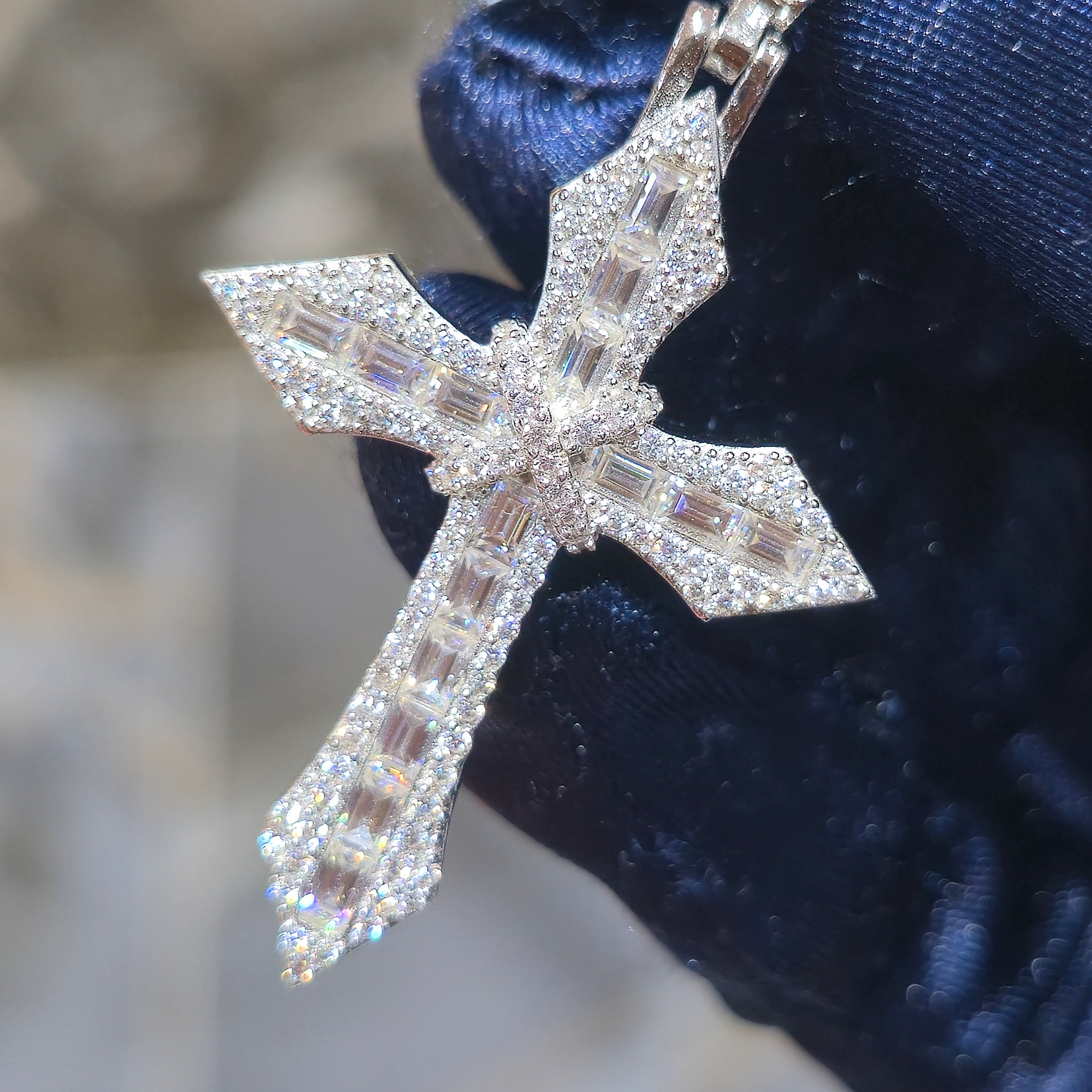 Moissanite Faith Cross Pendant – 925 Sterling Silver | 3.50 CTW | Silver, Gold & Rose Gold