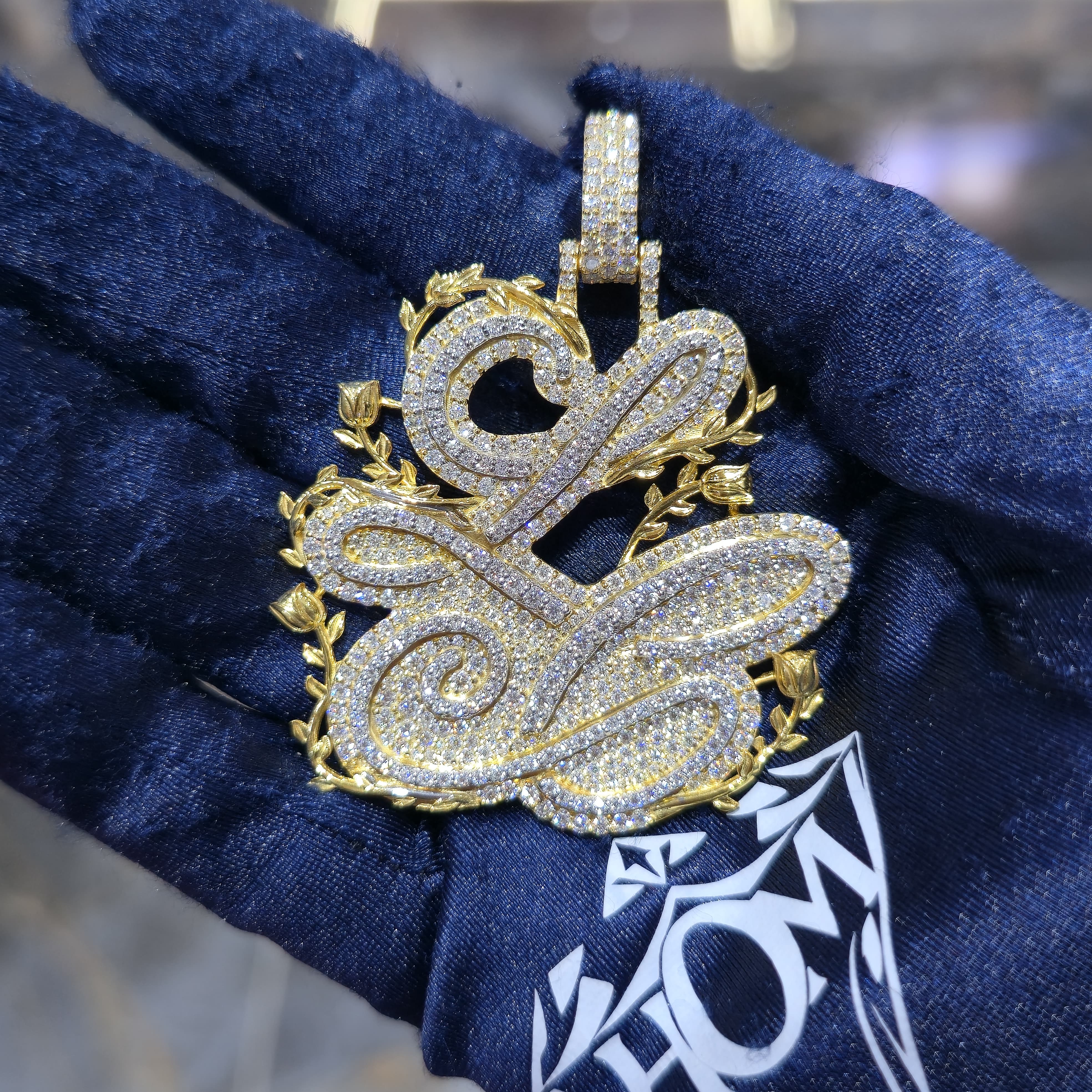 VVS Custom Pendent & Chain 2