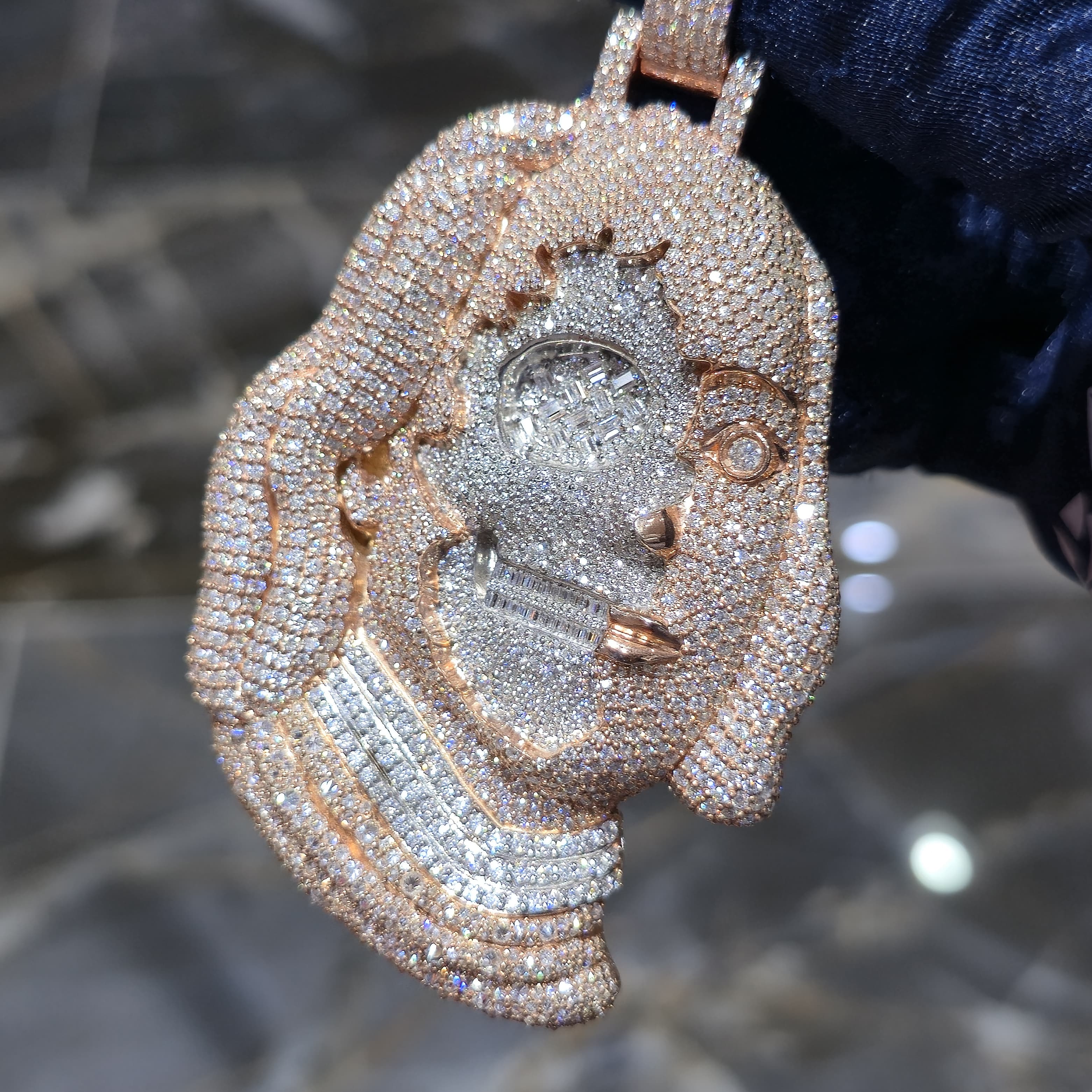 VVS Custom Pendent & Chain 4