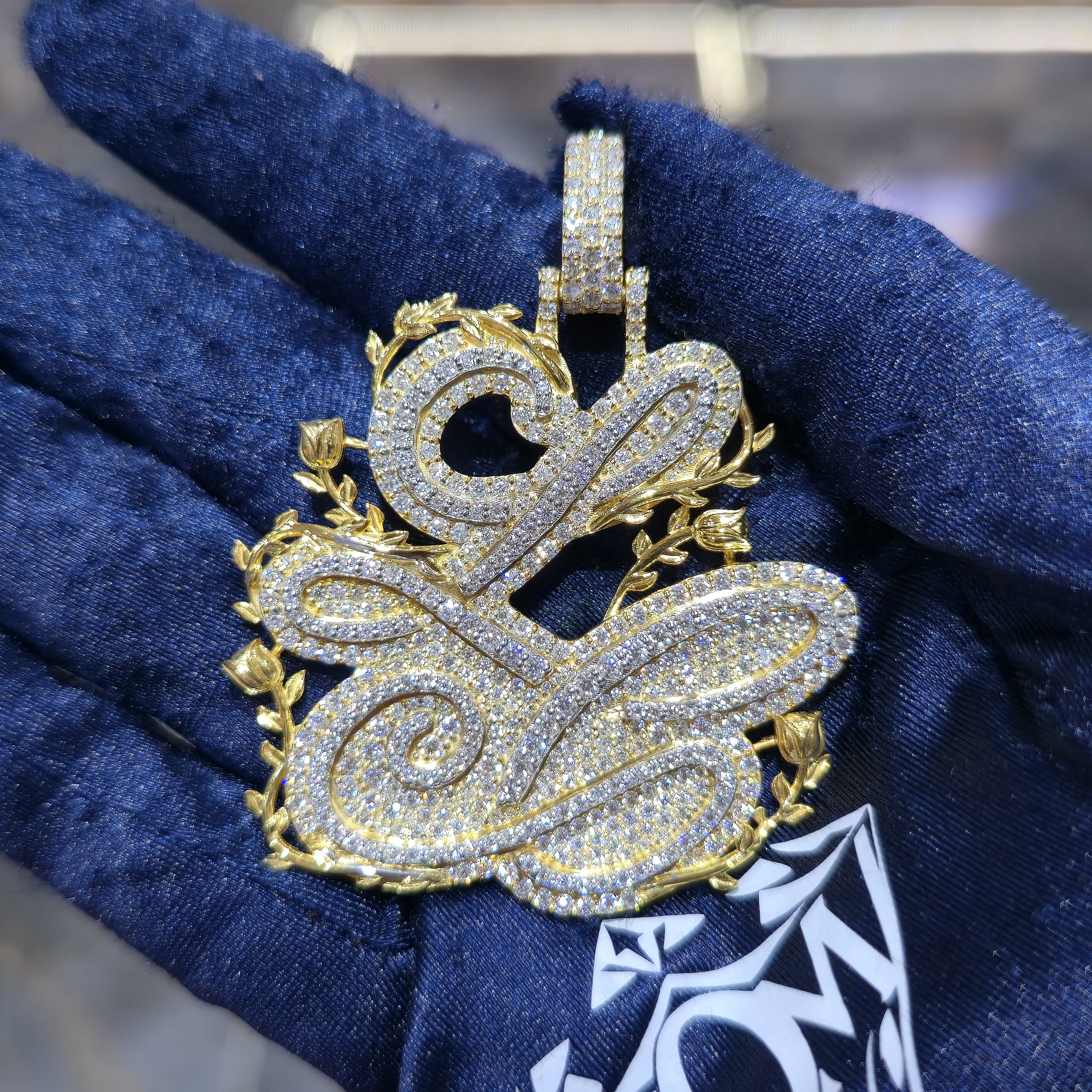 VVS Custom Pendent & Chain 2