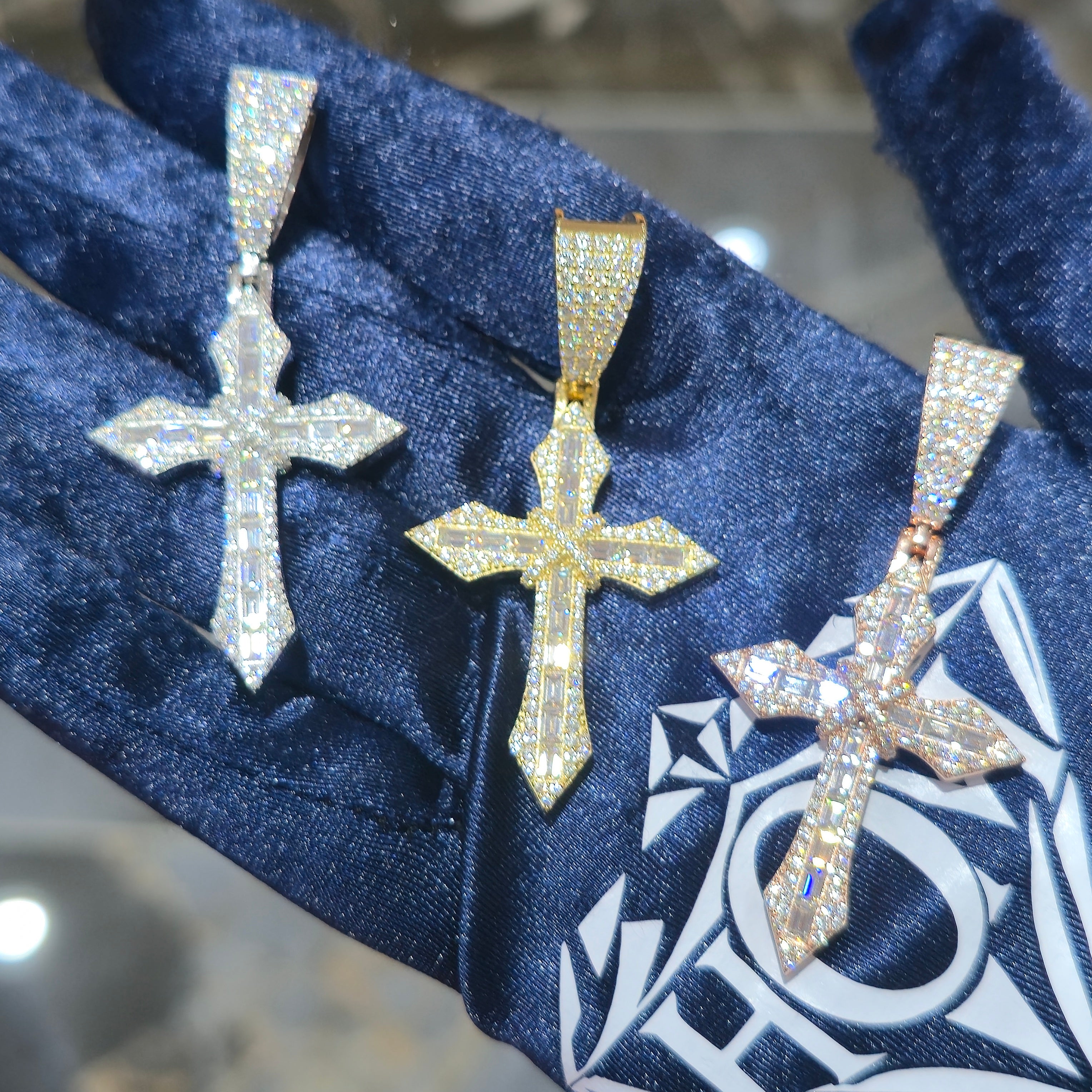 Moissanite Faith Cross Pendant – 925 Sterling Silver | 3.50 CTW | Silver, Gold & Rose Gold