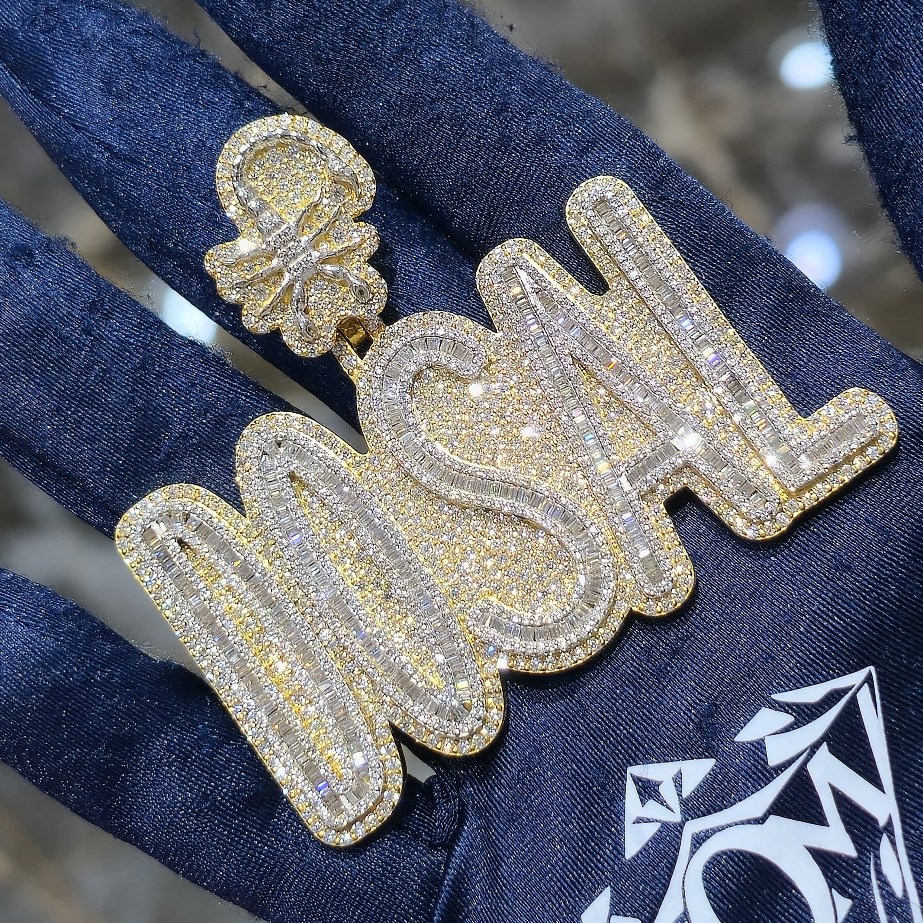 Custom dosal