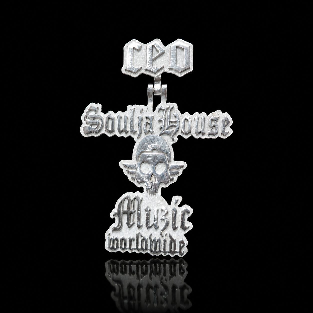 Custom Solid Silver Pendent with Chain 3
