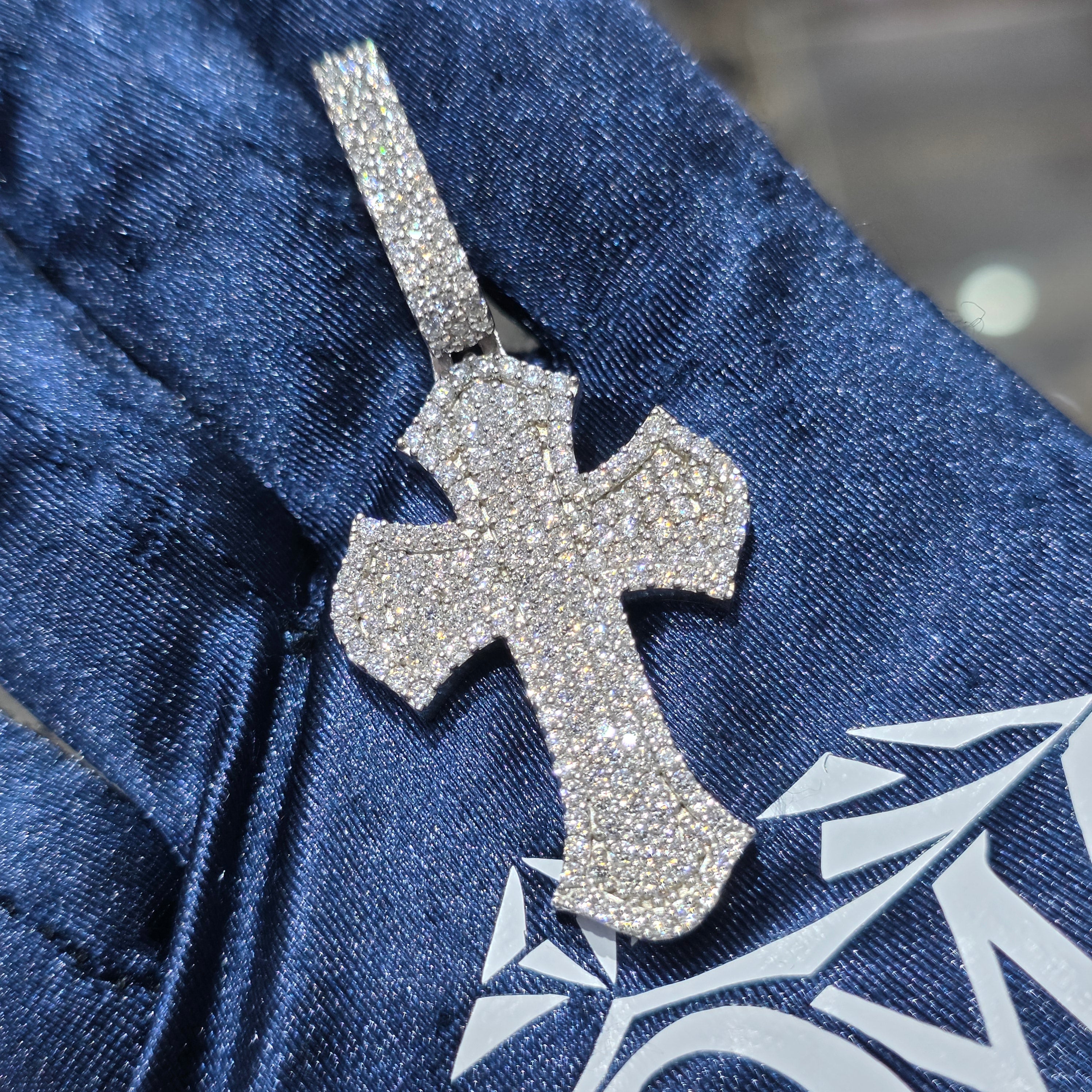 Moissanite Round Cut Cross Pendant – 925 Sterling Silver | 2.24 CTW | Silver, Gold & Rose Gold